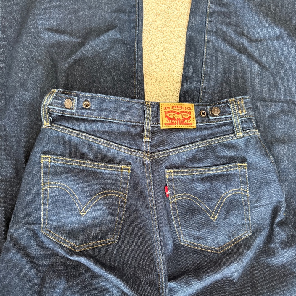 LEVIS | VIRAL CLENCH WAIST BAGGY JEANS IN INDIGO 💙